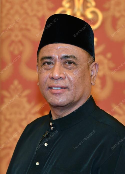 ISTIADAT MENGANGKAT SUMPAH SEBAGAI MENTERI BESAR PERAK