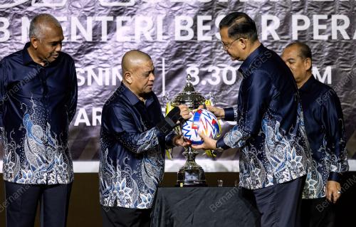 DATUK SERI SAARANI MOHAMAD