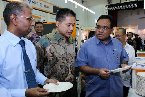 PK01_11052012_PAMERAN
