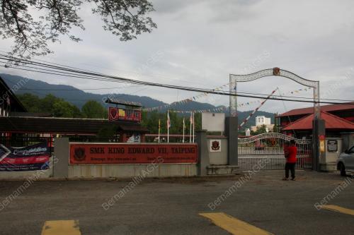 SEKOLAH DITUTUP