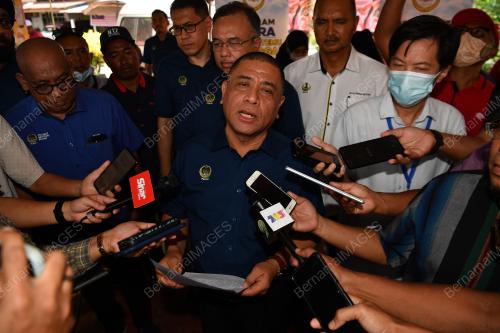 DATUK SERI SAARANI MOHAMAD