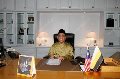 DATUK SAARANI MOHAMAD