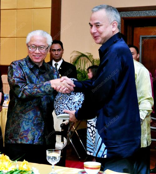 PK01_12062013_RAJA_DR_NAZRIN