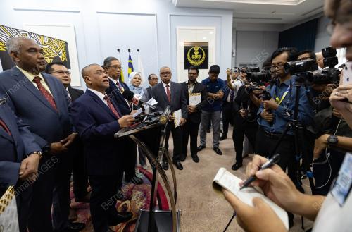 DATUK SERI SAARANI MOHAMAD