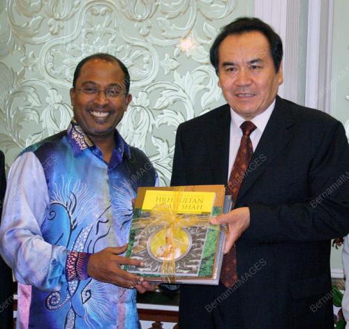DATUK SERI DR ZAMBRY