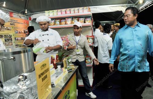 DATUK SERI NOH OMAR
