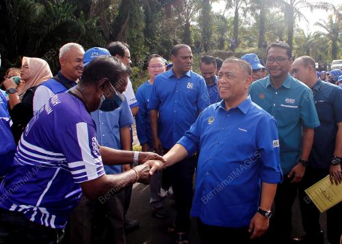 DATUK SERI SAARANI MOHAMAD