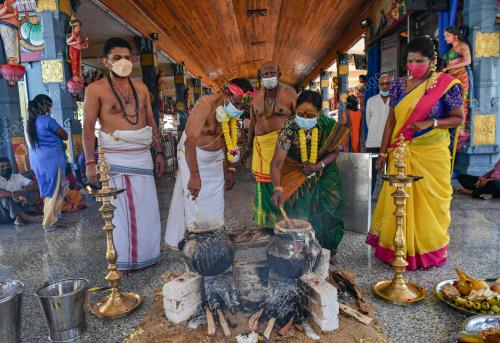 TINJAUAN SAMBUTAN PONGGAL