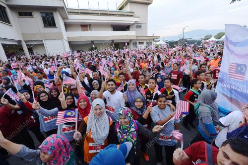PK01_14042017_EKSPRESI_NEGARAKU