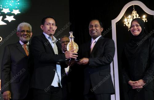 PK01_14112015_AWARD