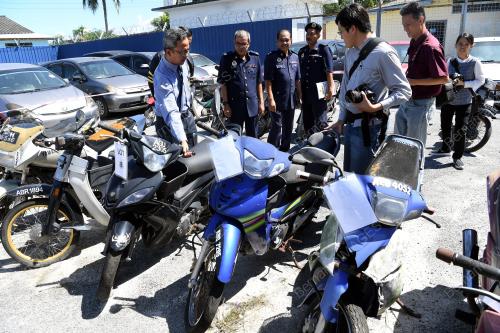 PK01_15112017_PELELONGAN_AWAM_JPJ