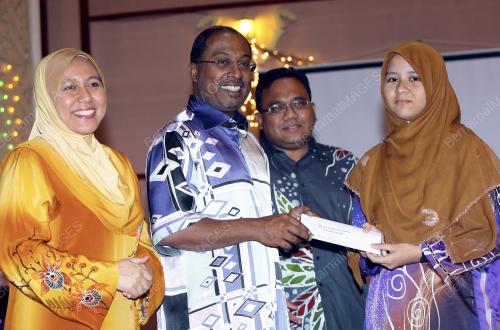 DATUK SERI DR. ZAMBRY ABD KADIR