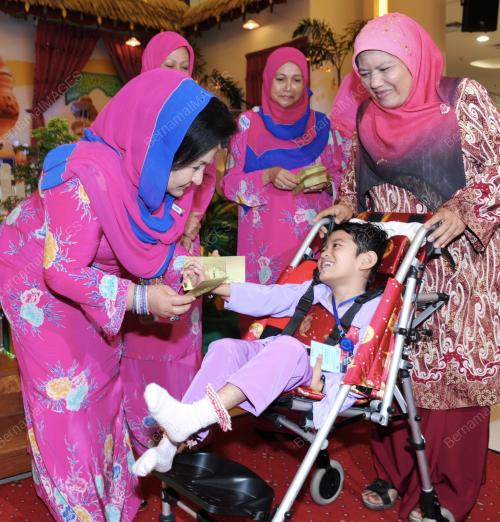PK01_16072013_ROSMAH