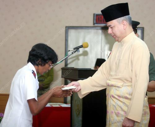 RAJA DR NAZRIN SHAH