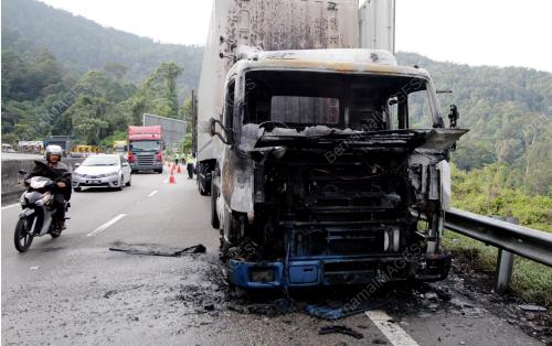 PK01_17012017_TERBAKAR