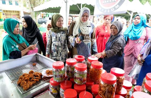DATUK SERI RINA MOHD HARUN