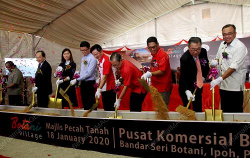 DATUK SERI AHMAD FAIZAL AZUMU