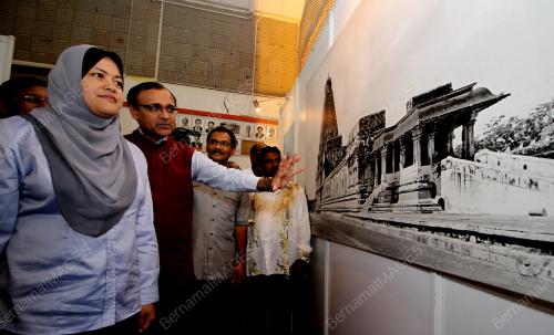 PK01_18042015_PAMERAN_FOTO
