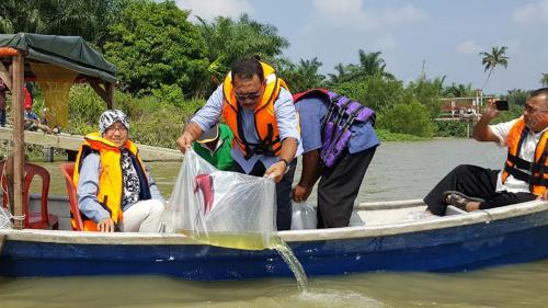 PK01_18042016_IKAN