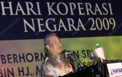 MUHYIDDIN YASSIN