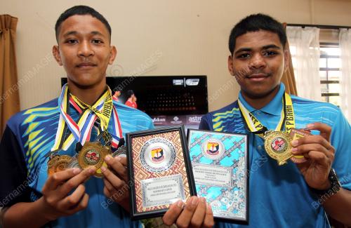 ATLET SEPAK TAKRAW