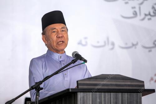 TAN SRI MOHD ANNUAR ZAINI