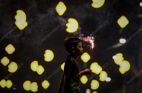 TINJAUAN MENJELANG AIDILFIRI