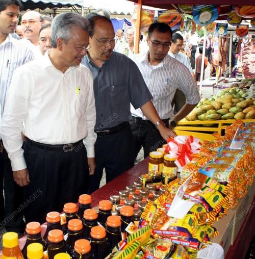 AHMAD HUSNI HANADZLAH