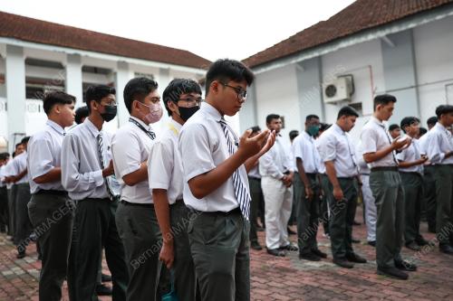 PEPERIKSAAN SIJIL PELAJARAN MALAYSIA