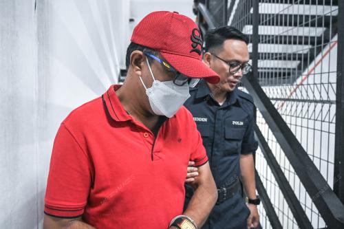 PENJAWAT AWAM RASUAH