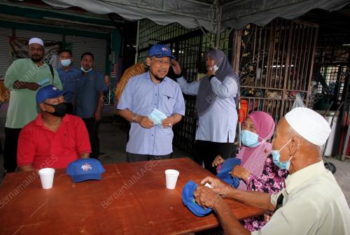 DATUK CHE ABDULLAH MAT NAWI