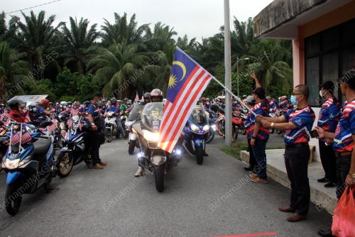 DATUK DR NOOR AZMI GHAZALI