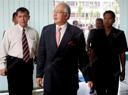 MOHD NAJIB TUN RAZAK