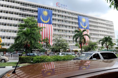 PK01_21082013_BENDERA