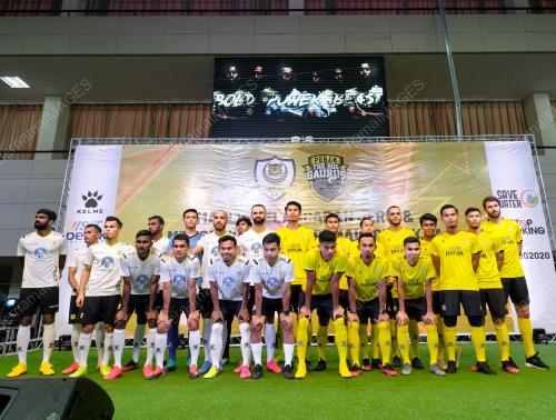 PELANCARAN JERSI THE BOS GAURUS