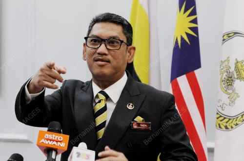 DATUK SERI AHMAD FAIZAL AZUMU