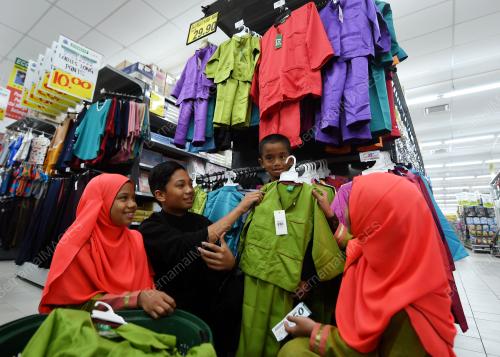 PK01_22052018_BAJU_RAYA
