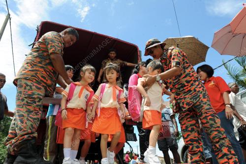 PK01_22102013_BANJIR