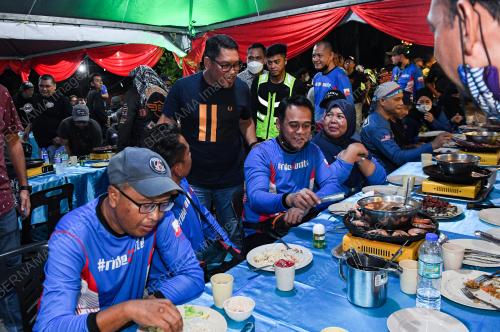DATUK SERI FAIZAL AZUMU