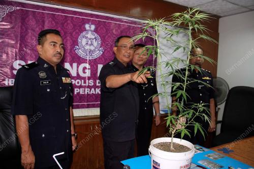SUPT OMAR BAKHTIAR YAACOB