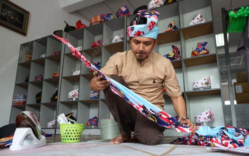 ISKANDAR ZULKARNAIN ZAHARIN