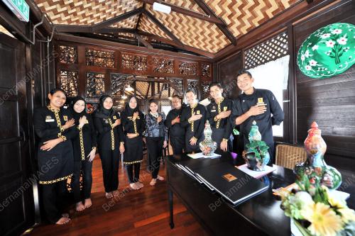 PK01_23082017_LABU_SAYONG