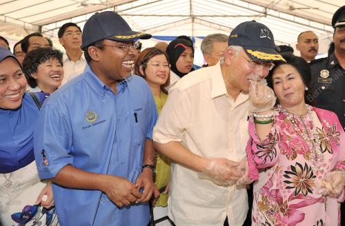 DATUK SERI MOHD NAJIB TUN RAZAK