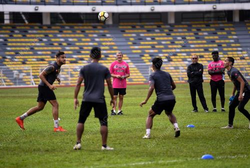 PK01_24102018_BOLA