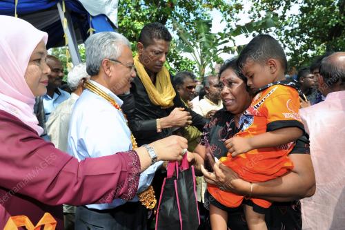PK01_24112012_HUSNI