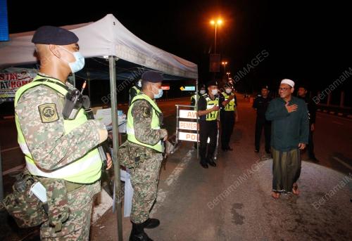 DATUK SERI AHMAD FAIZAL AZUMU