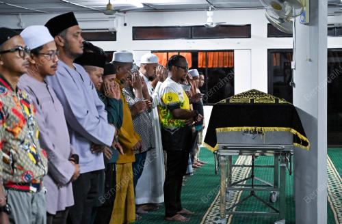 NUR IZZATI HUMAIRA AZIZUL