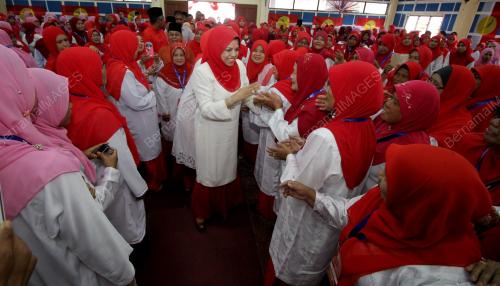 PK01_27082016_UMNO