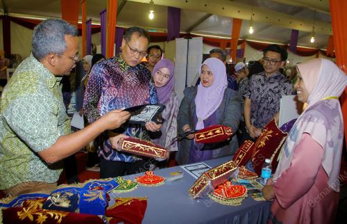 MOHD YUSRI MOHD YUSOFF