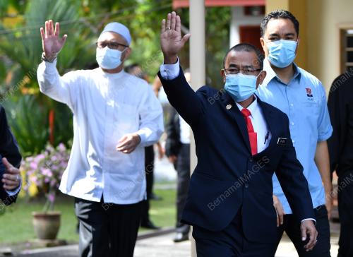 TIMBALAN MENTERI DIDAKWA LANGGAR PKP